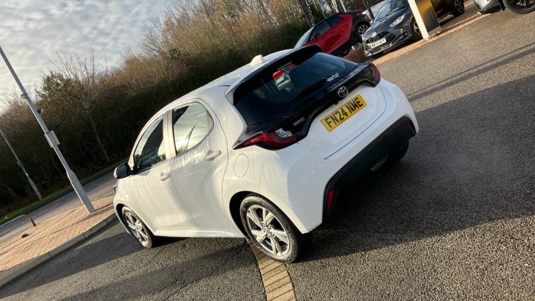 Toyota Yaris 1.5 Hybrid Icon 5dr CVT Hybrid Hatchback